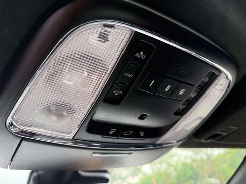 Used 2017 Jeep Grand Cherokee SRT AWD/4WD image 29