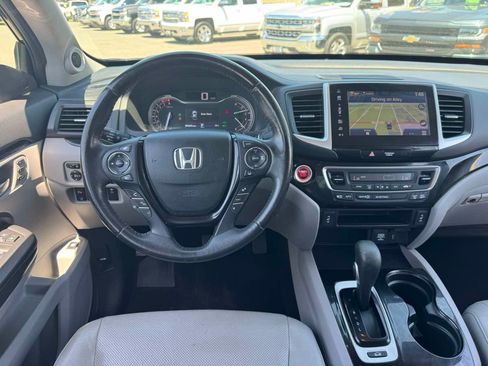 Used 2018 Honda Ridgeline RTL-E image 25