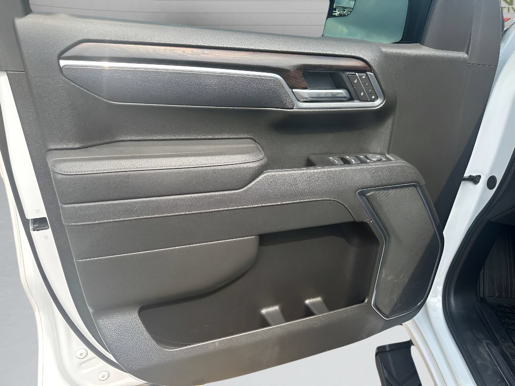 Used 2025 GMC Sierra 1500 SLT AWD/4WD image 20