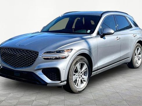 Used 2025 Genesis GV70 2.5T w/ Sport Prestige Package image 3