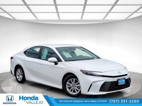 Used 2025 Toyota Camry LE FWD image 1