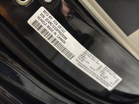 Used 2023 Chrysler Voyager LX image 38