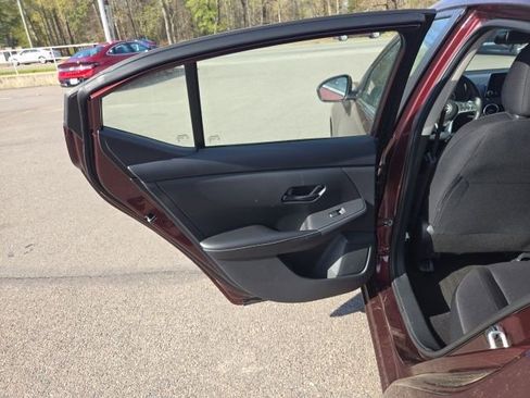 Used 2025 Nissan Sentra SV image 25