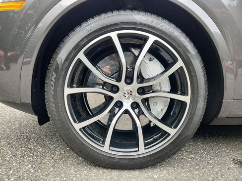 Used 2020 Porsche Cayenne Turbo AWD/4WD image 8