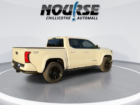 New 2025 Toyota Tacoma TRD Sport AWD/4WD image 9