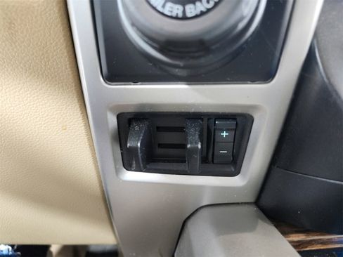 Used 2018 Ford F150 Lariat image 28