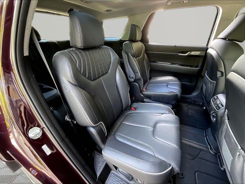 Used 2024 Hyundai Palisade Limited AWD/4WD image 25