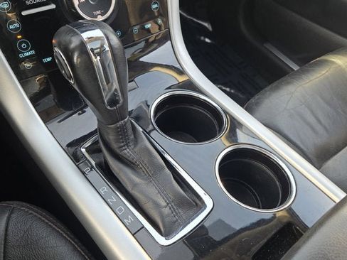 Used 2012 Ford Edge Limited image 27