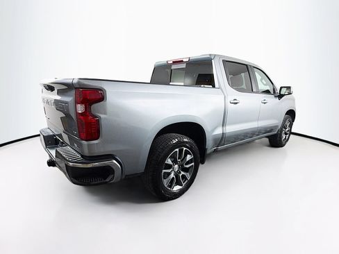 Used 2024 Chevrolet Silverado 1500 LT AWD/4WD image 7