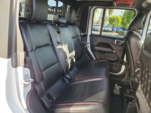 Certified 2020 Jeep Gladiator Rubicon image 18