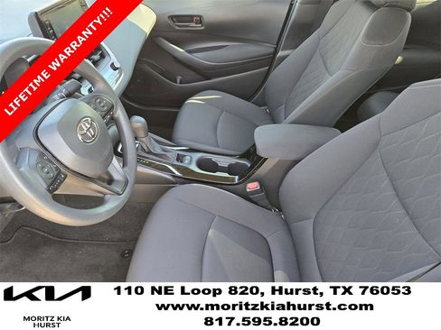 Used 2022 Toyota Corolla LE image 18