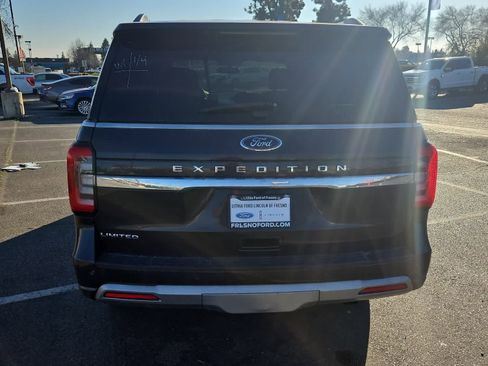Used 2024 Ford Expedition Limited image 7