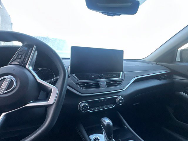 Used 2024 Nissan Altima 2.5 SL FWD image 15
