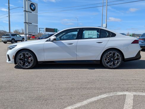 New 2026 BMW 540i xDrive w/ Executive Package AWD/4WD image 3