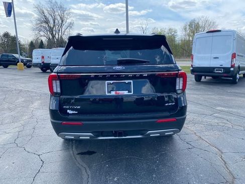 New 2026 Ford Explorer Active w/ Active Comfort Package AWD/4WD image 6
