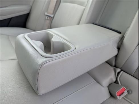 Used 2022 Nissan Altima 2.5 Platinum image 32