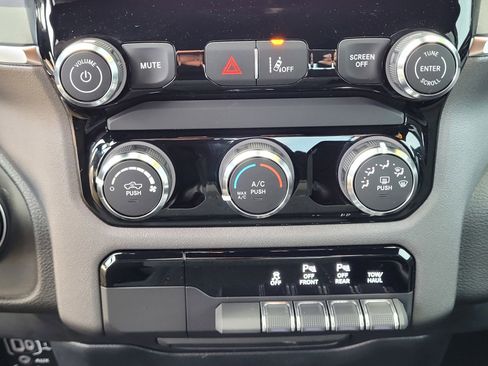 Used 2025 RAM 1500 Big Horn image 13