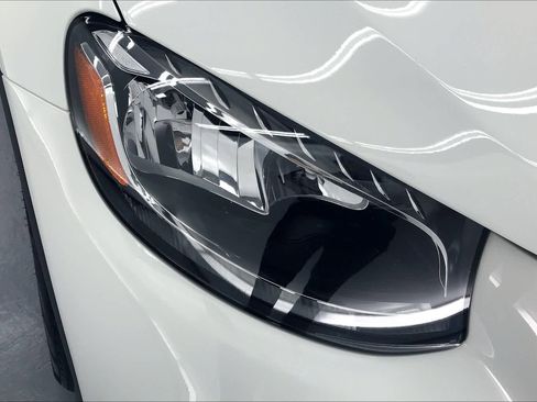 Certified 2018 Mercedes-Benz GLC 300 image 28