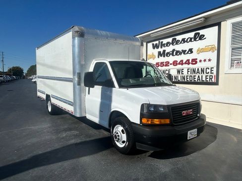 Used 2021 GMC Savana 3500 Extended w/ Power Convenience Package image 2