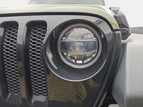 Used 2022 Jeep Wrangler Unlimited Sport AWD/4WD image 31
