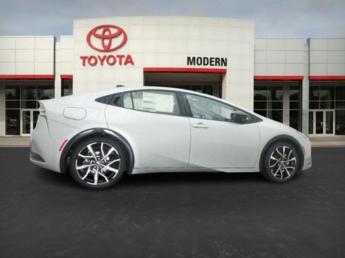New 2026 Toyota Prius Plug-In Hybrid image 23