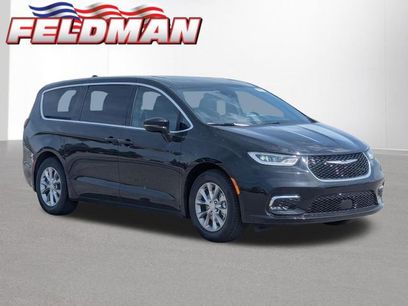 New 2026 Chrysler Pacifica Limited