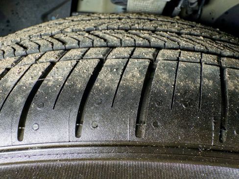 Used 2021 Tesla Model 3 Standard Range Plus image 32