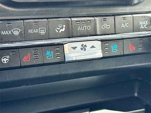 Used 2026 Ford F450 Platinum image 21