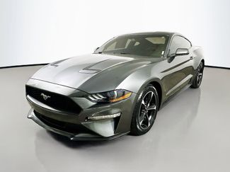 Used 2020 Ford Mustang Coupe video 3
