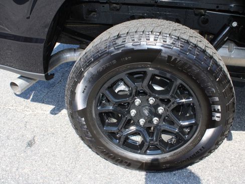 Used 2024 Ford F150 XLT w/ Tow/Haul Package image 13