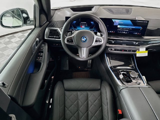 New 2026 BMW X5 xDrive50e w/ M Sport Package AWD/4WD image 24