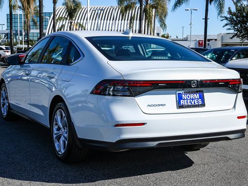 Used 2025 Honda Accord LX image 8