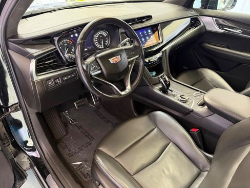 Used 2024 Cadillac XT6 Sport w/ Technology Package AWD/4WD image 15
