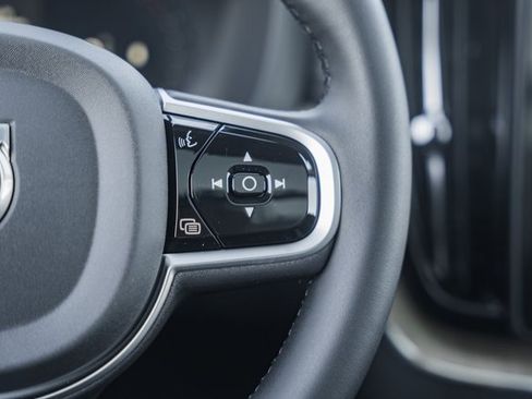 New 2026 Volvo XC60 B5 Ultra w/ Protection Package Premier image 29