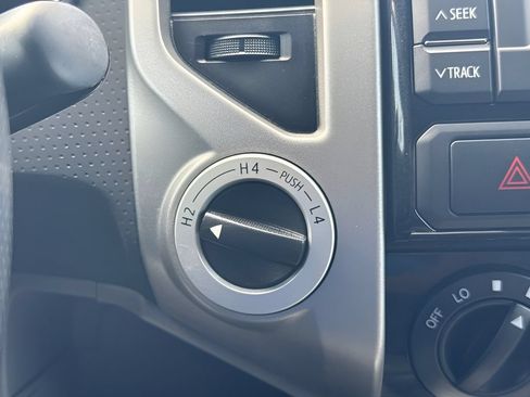 Used 2013 Toyota Tacoma 4x4 Double Cab w/ TRD Off-Road Pkg image 11