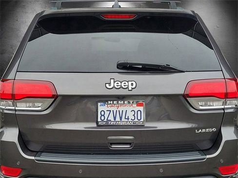 Used 2020 Jeep Grand Cherokee Laredo w/ Laredo X Package image 4