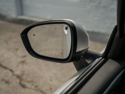 Used 2023 Mitsubishi Outlander LE image 38