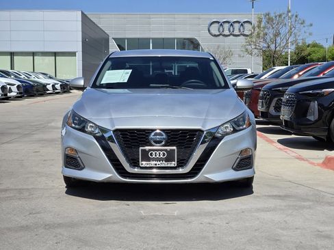 Used 2020 Nissan Altima 2.5 S image 4