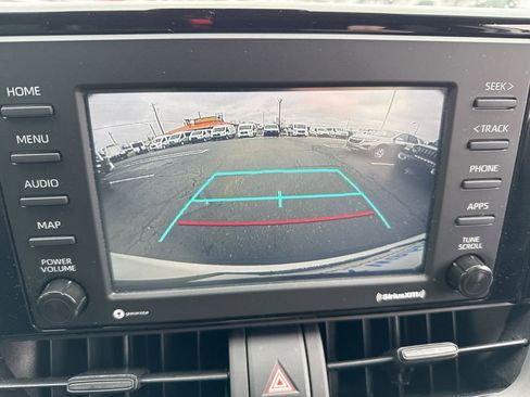 Used 2022 Toyota RAV4 XLE image 17