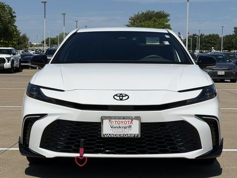 Used 2026 Toyota Camry Hybrid w/ Multimedia Upgrade Package FWD image 8
