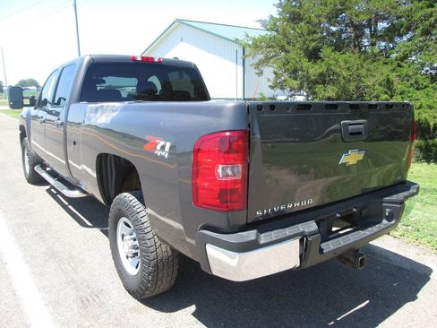 Used 2010 Chevrolet Silverado 3500 LT w/ Exterior Plus Package AWD/4WD image 2