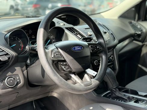 Used 2017 Ford Escape S FWD image 17
