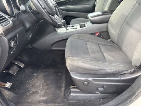 Used 2012 Jeep Grand Cherokee Laredo w/ Laredo E Group AWD/4WD image 15