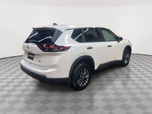 Certified 2025 Nissan Rogue S image 3
