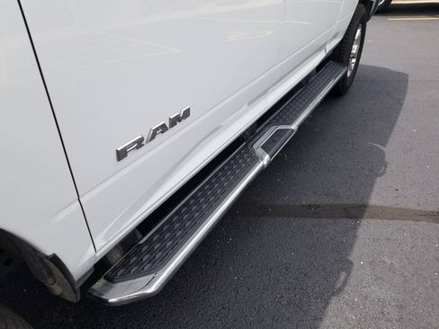 Certified 2025 RAM 2500 Big Horn AWD/4WD image 5