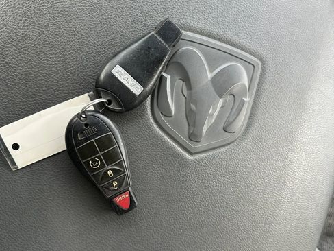 Used 2015 RAM 2500 Big Horn image 27