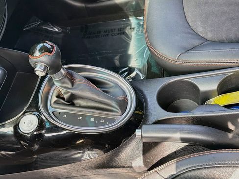 Used 2018 Kia Soul ! w/ Tech Package FWD image 19