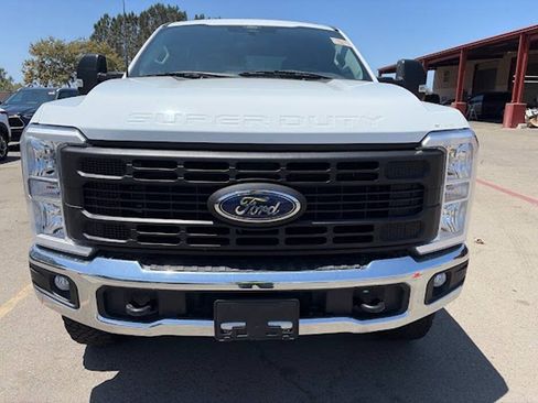 Used 2024 Ford F250 XL w/ FX4 Off-Road Package AWD/4WD image 4