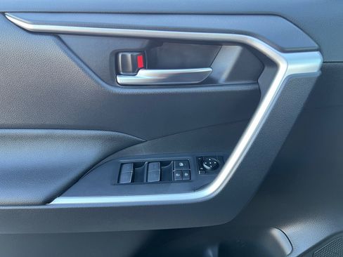 Certified 2025 Toyota RAV4 XLE w/ Convenience Package AWD/4WD image 23