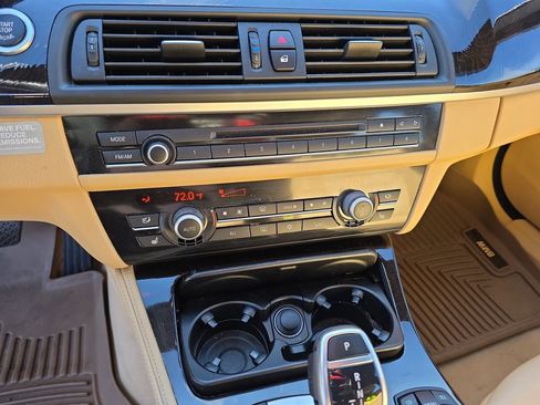 Used 2012 BMW 550i 550i image 29